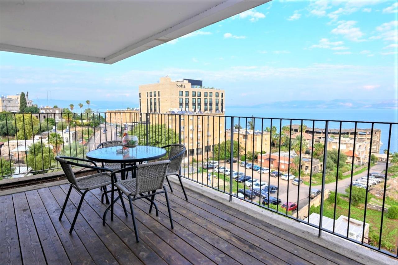 Yalarent Migdalor Apartments With Sea Views ティベリア エクステリア 写真