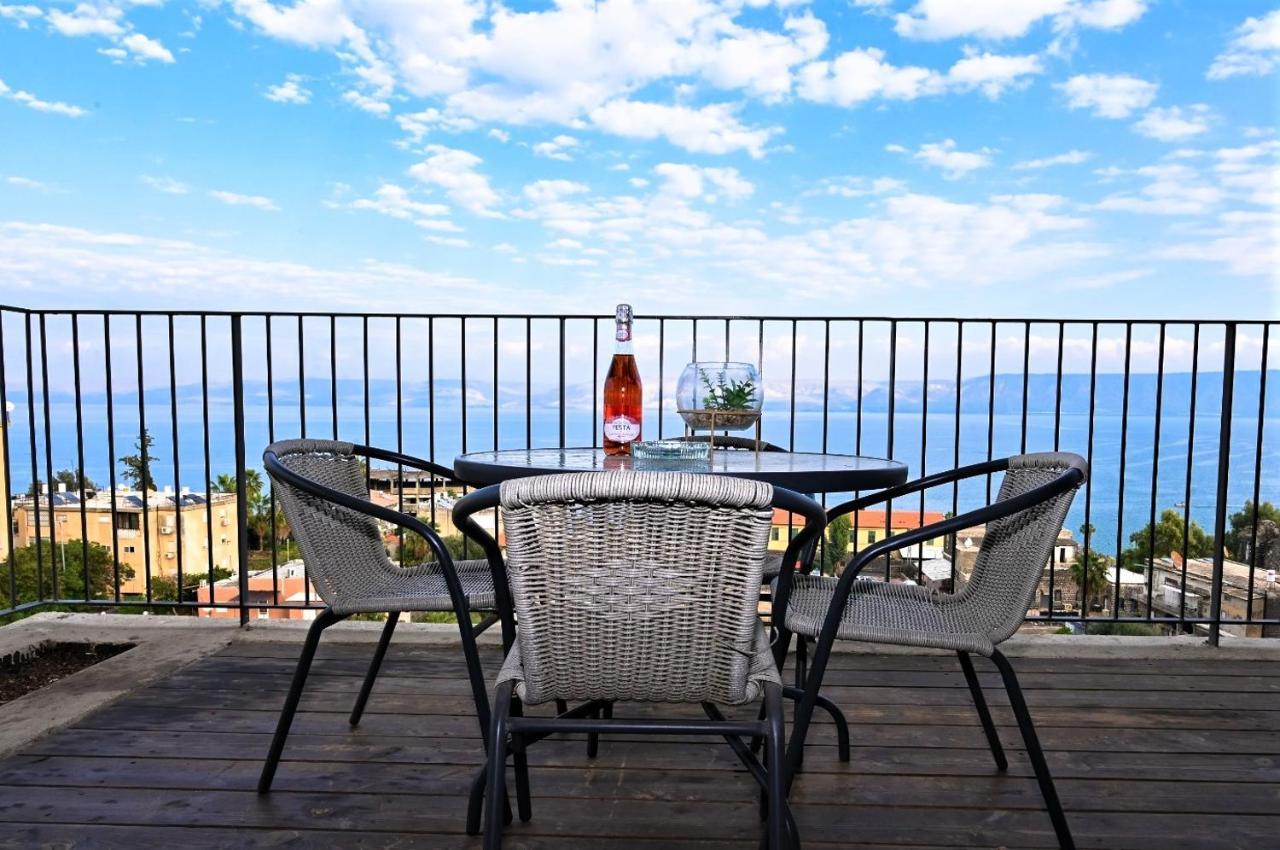 Yalarent Migdalor Apartments With Sea Views ティベリア エクステリア 写真