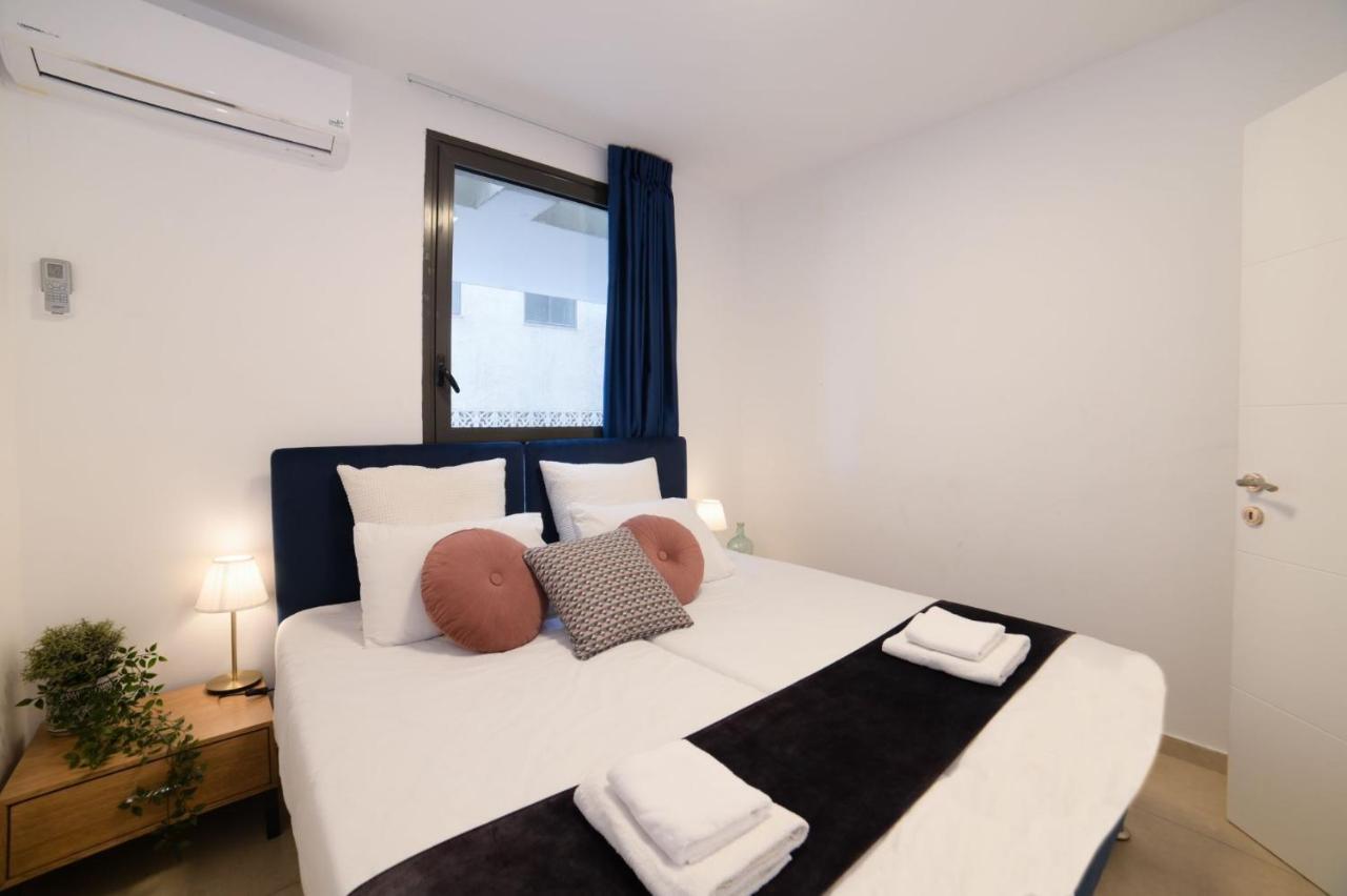 Yalarent Migdalor Apartments With Sea Views ティベリア エクステリア 写真