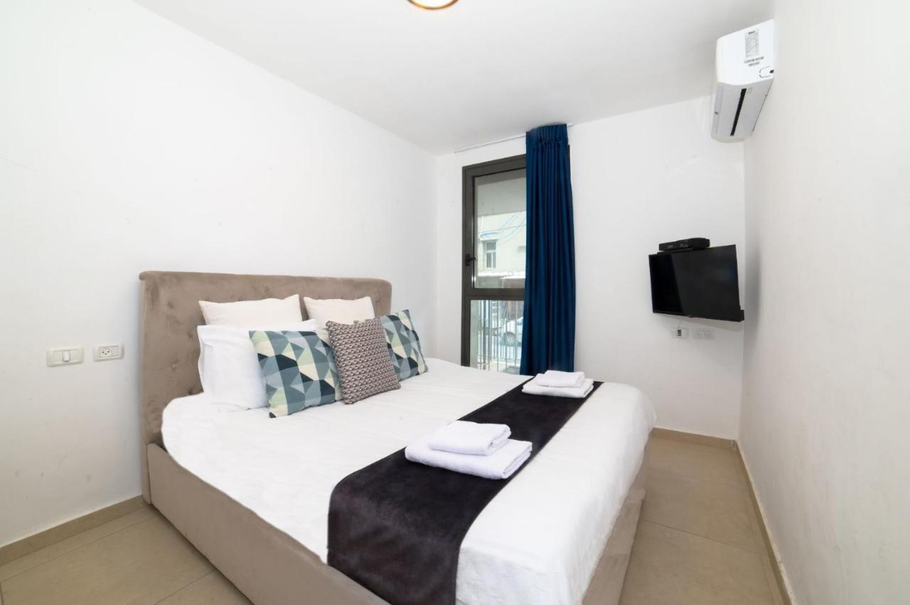 Yalarent Migdalor Apartments With Sea Views ティベリア エクステリア 写真