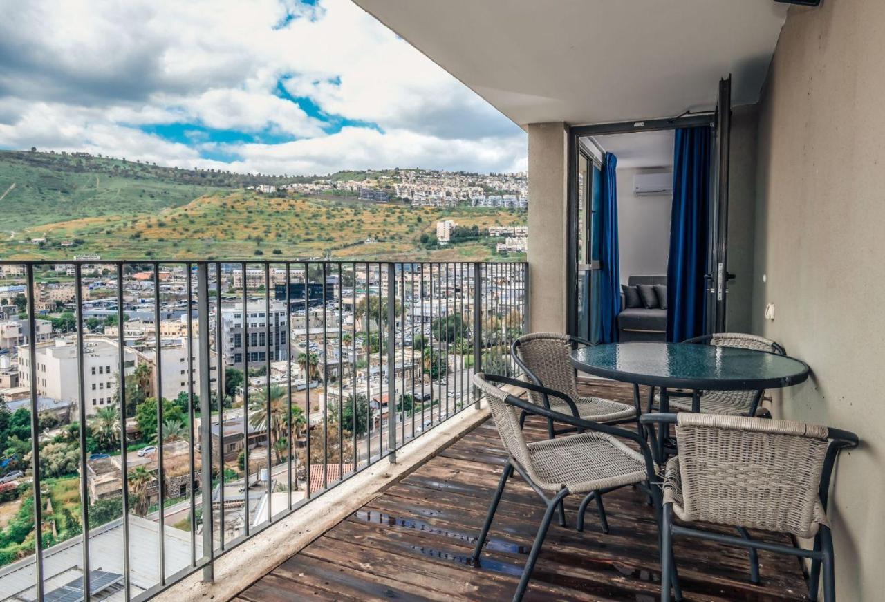 Yalarent Migdalor Apartments With Sea Views ティベリア エクステリア 写真